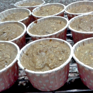 apple sauce, muffins, eat clean, banana, recipe, eggs, oats, healthy, baking, food, fitness, low calorie